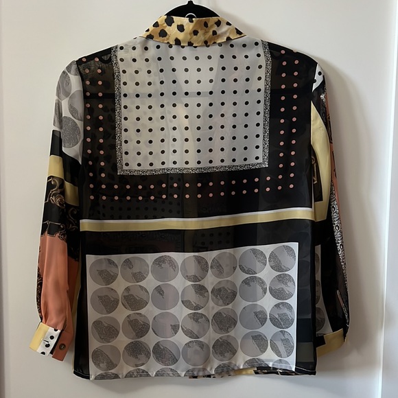 TOP SHOP Printed Dress Shirt in SMALL. - Picture 2 of 4